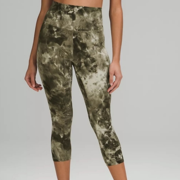 Lululemon Align Crop 21 - Picture 7 of 8